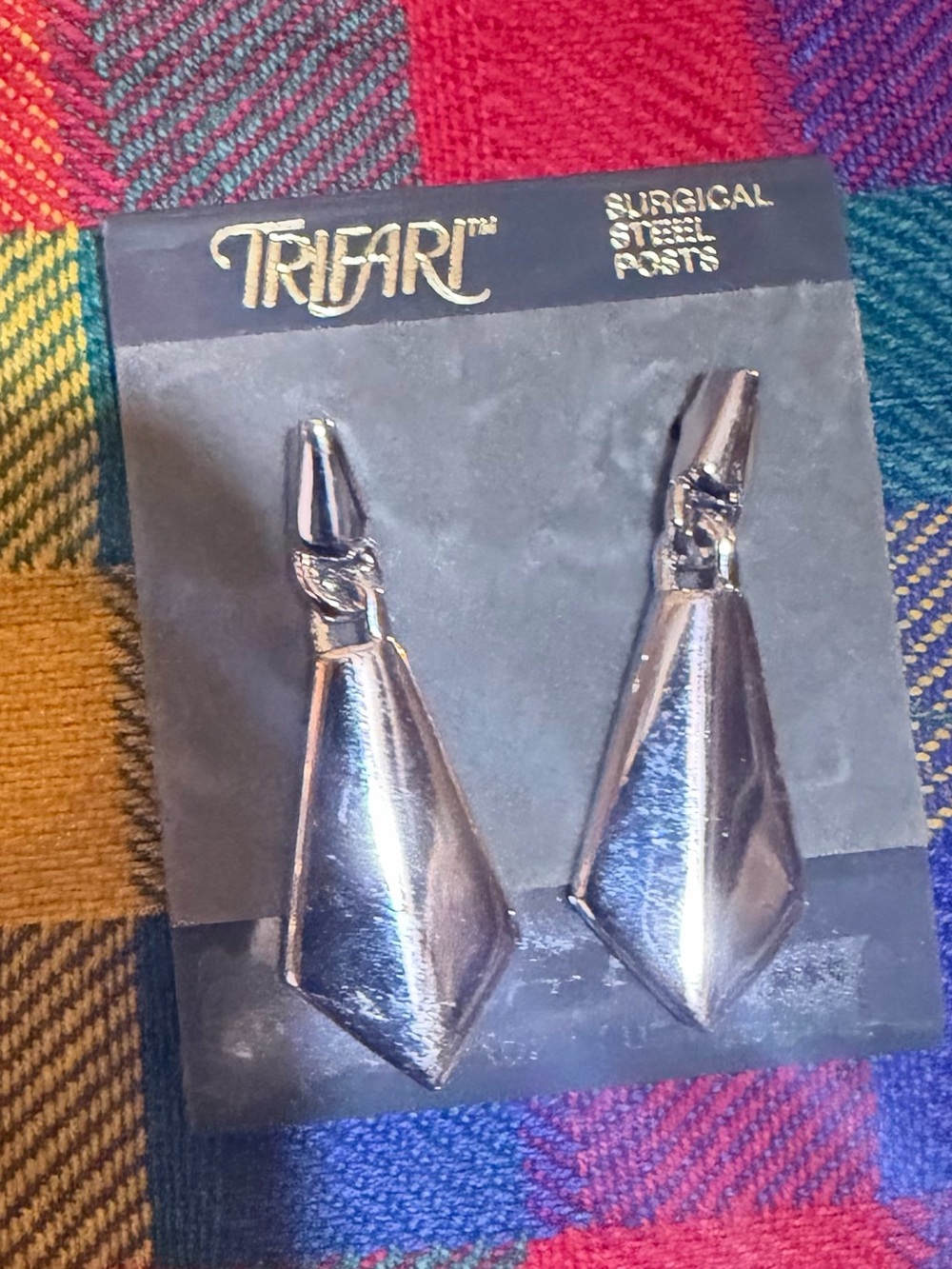 Vintage Trifari Silver Shiney Earrings